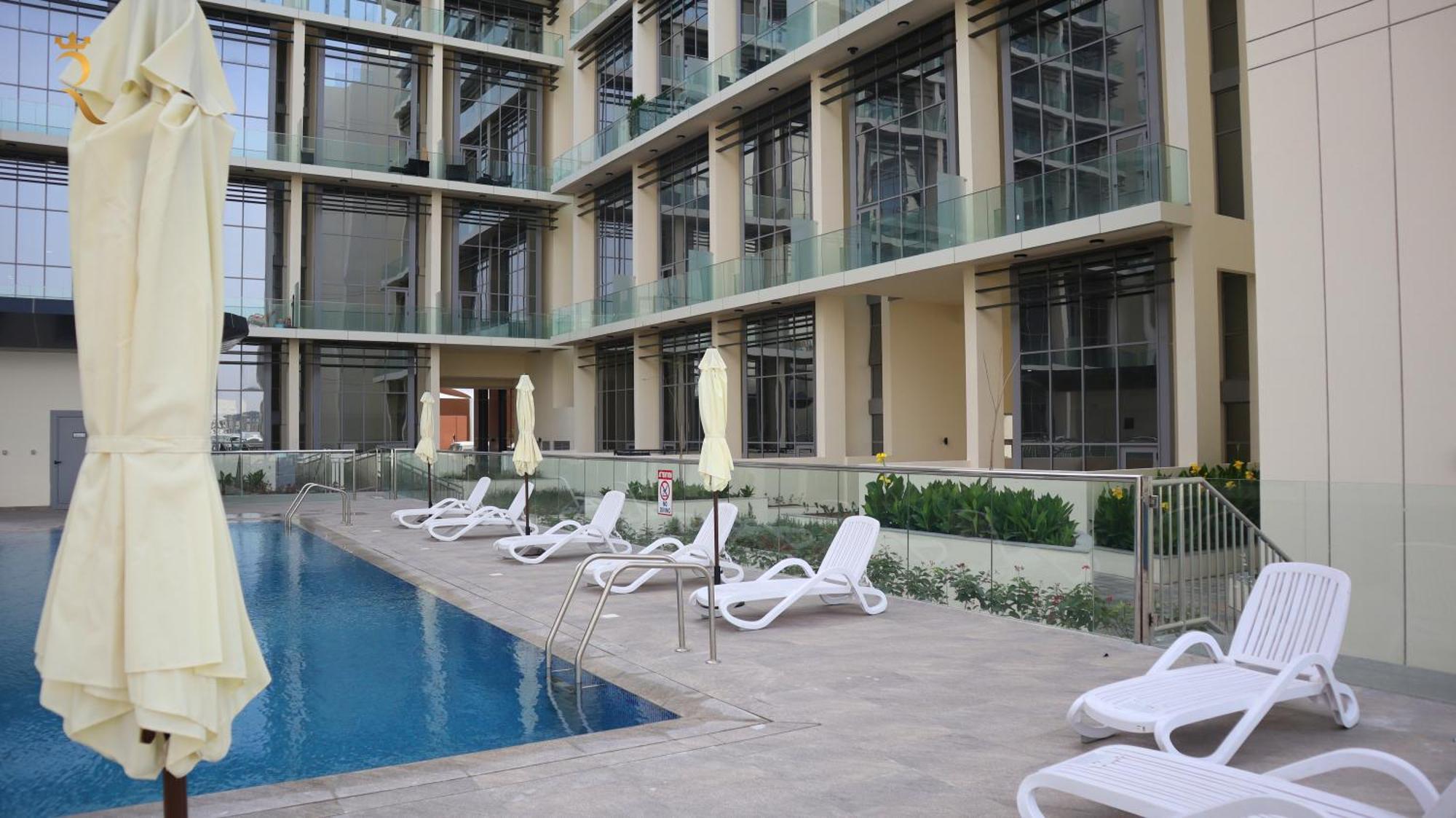 Your Sleek Transit 1br Oasis Hideaway In Masdar Apartment Abu Dhabi